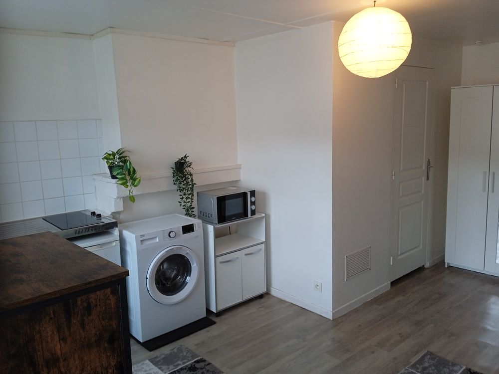 Location Appartement Studio étudiant (chauffage, eau, électricité tout compris) Saint-Étienne
