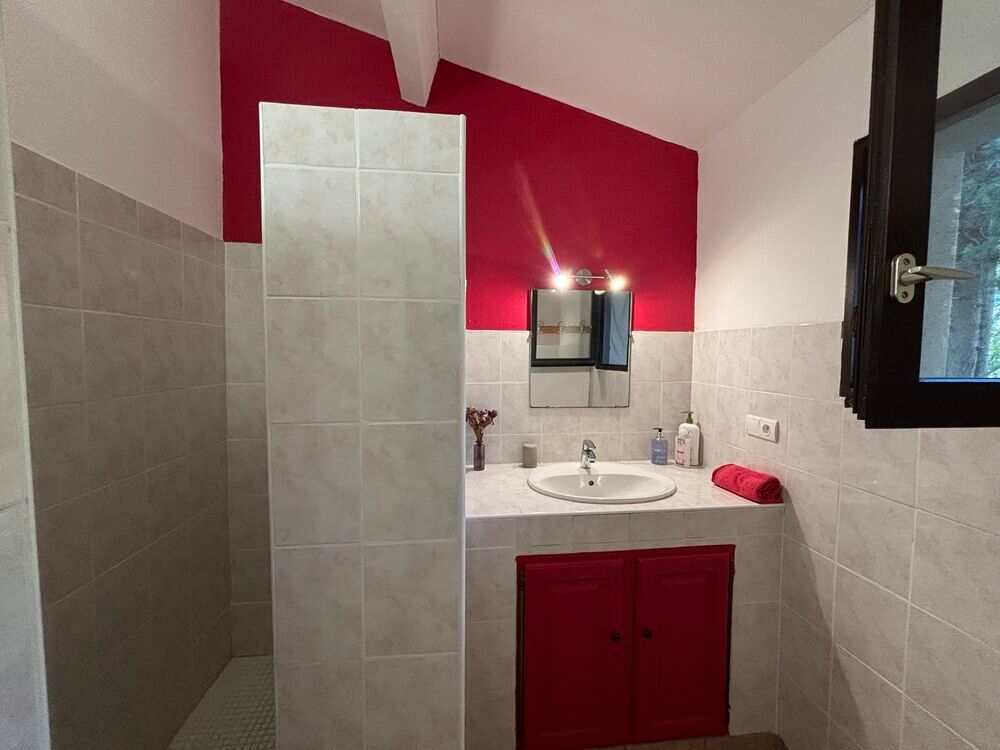 Location Maison Charmante maison meublée- 63m2 dans les Alpilles au calme Fontvieille