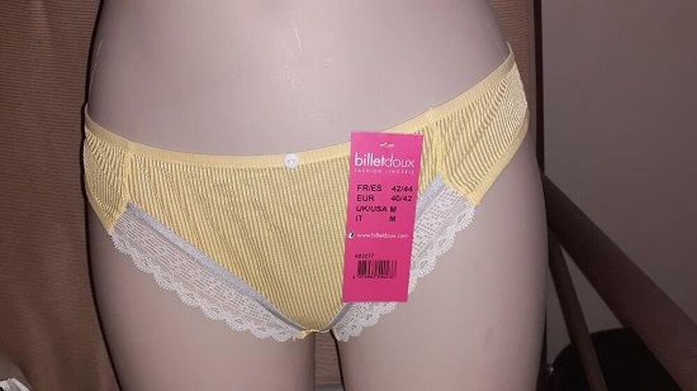 Lot 2 Culotte Bouton d'or BILLET DOUX Vêtements