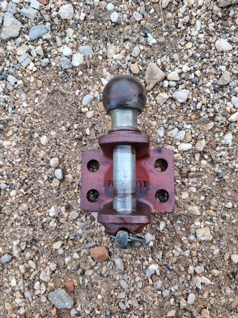 CHAPE MIXTE 4 trous remorque 3.5t LFA 105 Saint-Jean-de-Fos (34)