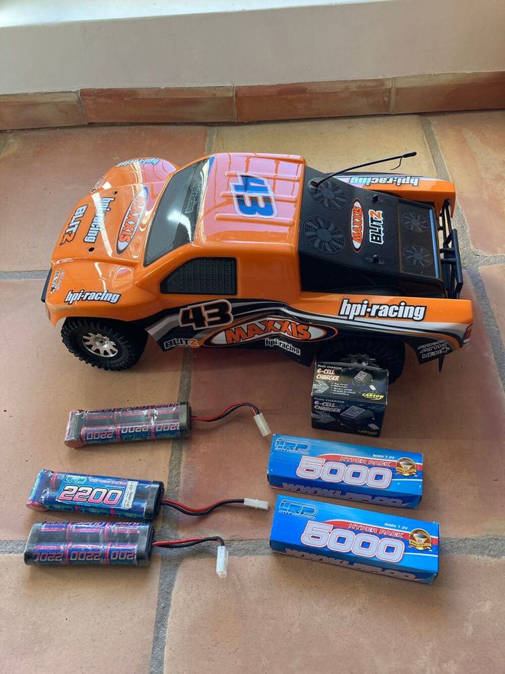 RTR BLITZ avec carrosserie MAXXIS ATTK-10 Jeux / jouets