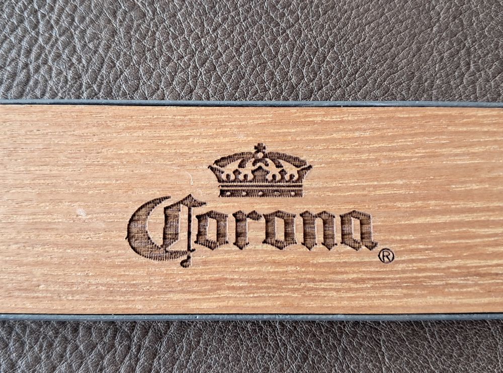 D&eacute;capsuleur ouvre bouteille vintage bi&egrave;re corona 