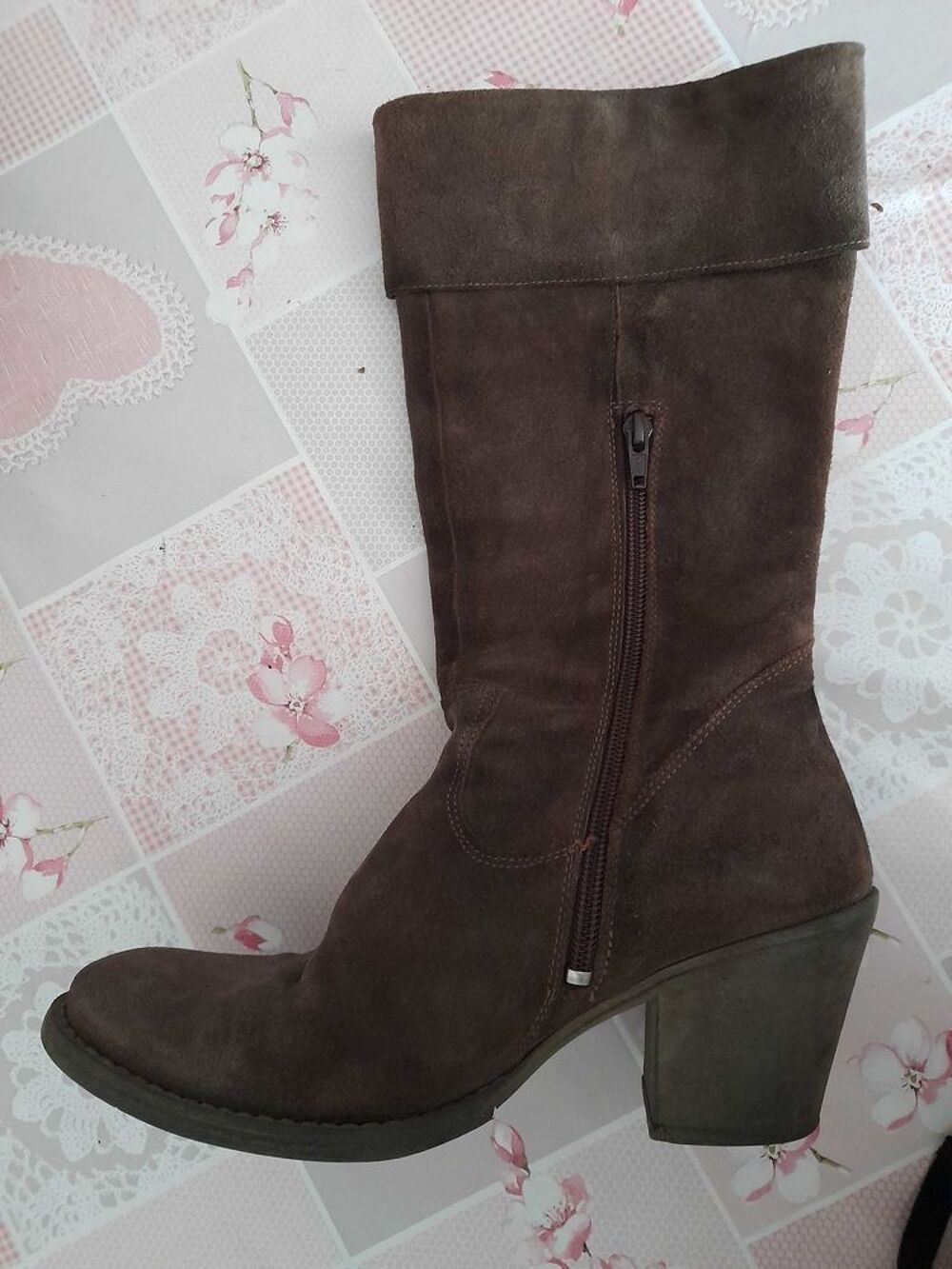 bottines de couleur marron Chaussures
