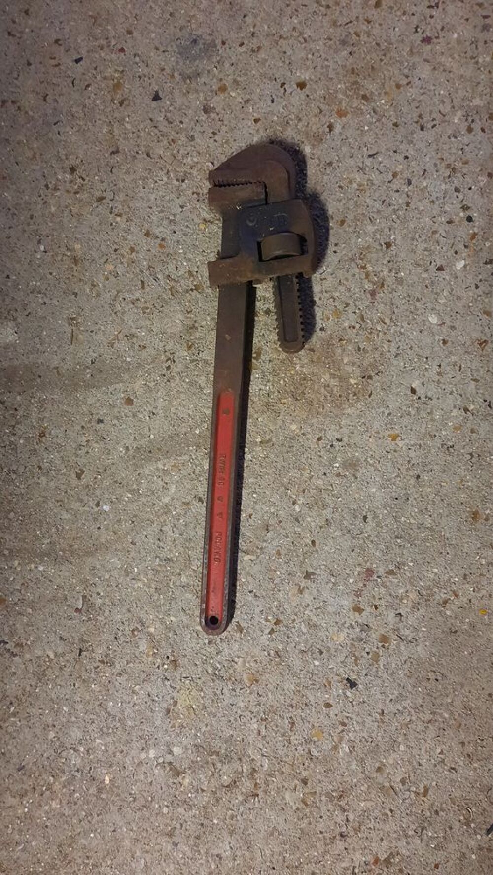 Cl&eacute; &agrave; griffes Bricolage