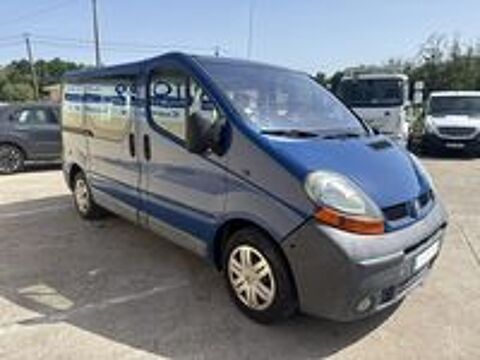 Trafic Passenger 1.9 dCi 100 Expression 2006 occasion 33450 Montussan