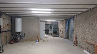  Remise / Grange � vendre 3 pi�ces 165 m�