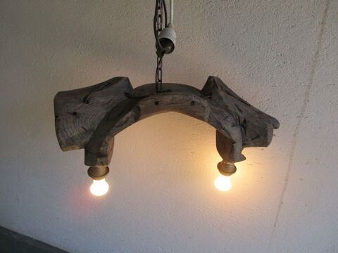 MAGNIFIQUE JOUG DE BOEUF EN LUMINAIRE 20 Albi (81)