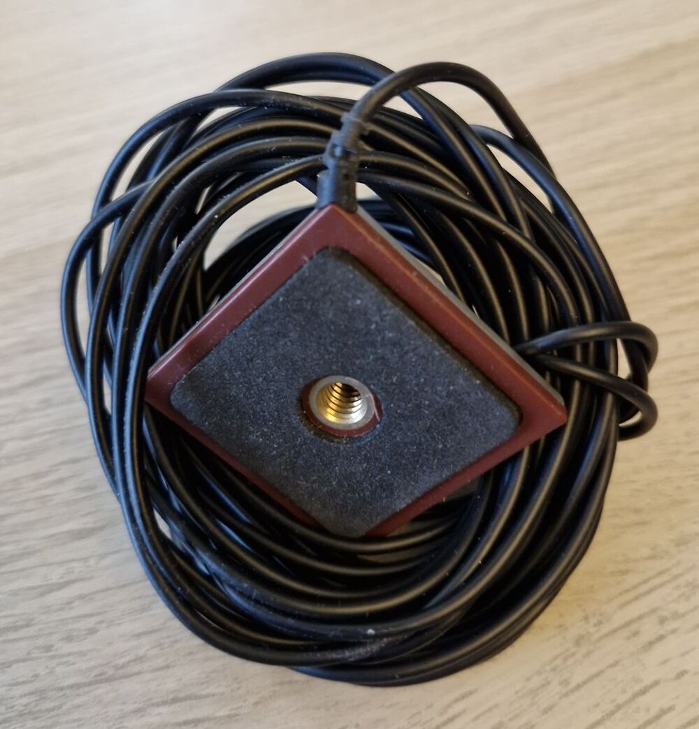 AUDYSSEY micro de calibration amplis home-cin&eacute;ma Audio et hifi