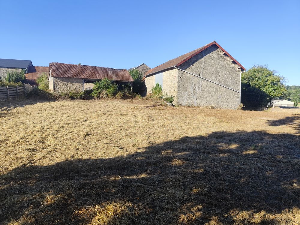 Vente Remise/Grange Grande grange saine Saint-priest-la-plaine