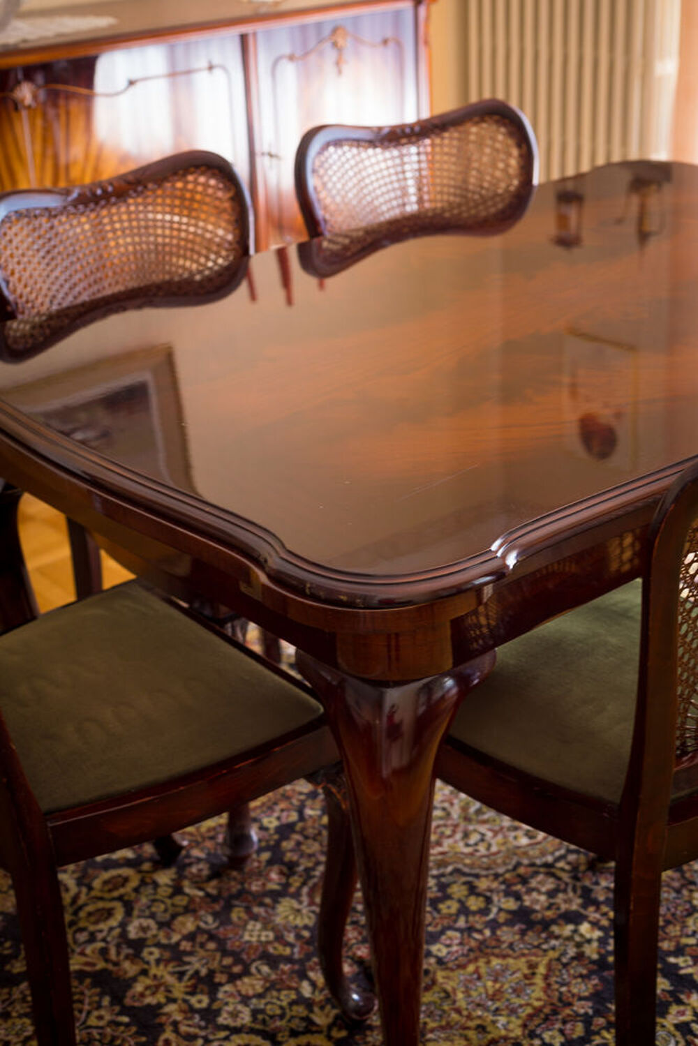 Salle &agrave; manger compl&egrave;te style Chippendale Meubles