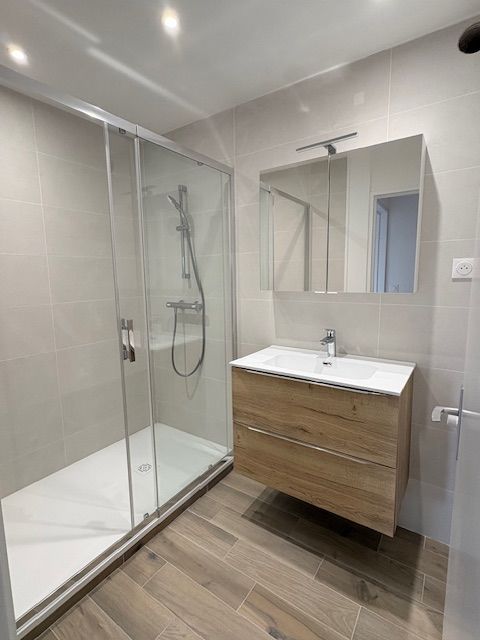  Appartement � louer 4 pi�ces 83 m�