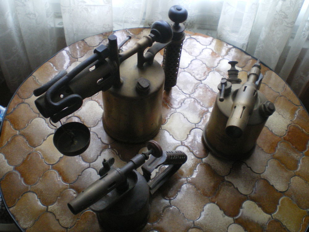 Lampes &agrave; souder et chalumeau pour locomotive 