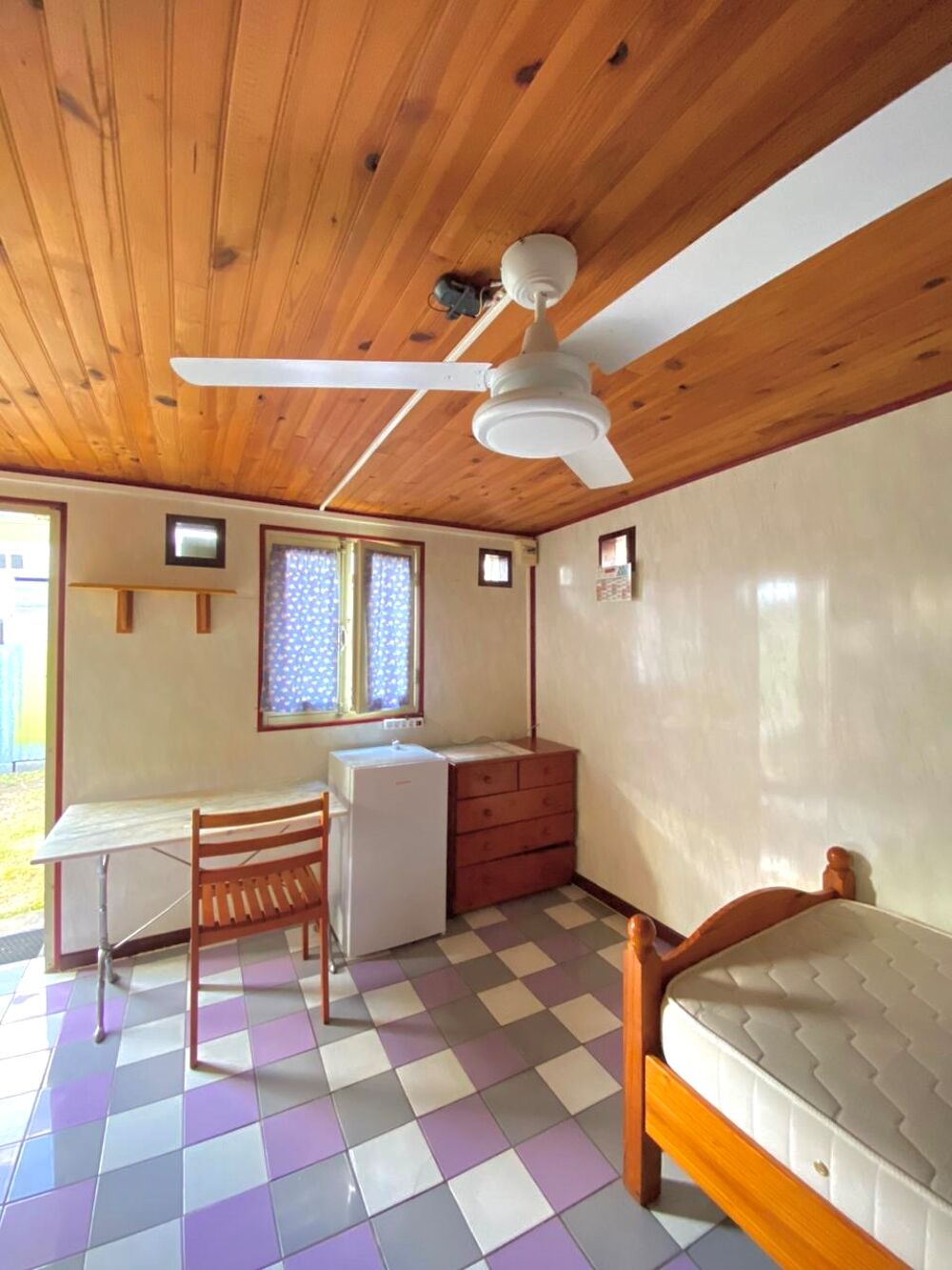 Annonce bungalow à la rivière saint louis, location 1 pièce de