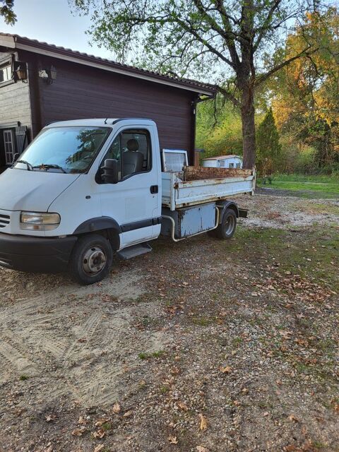 Camion magasin Camion magasin 2004 occasion Lerm-et-Musset 33840