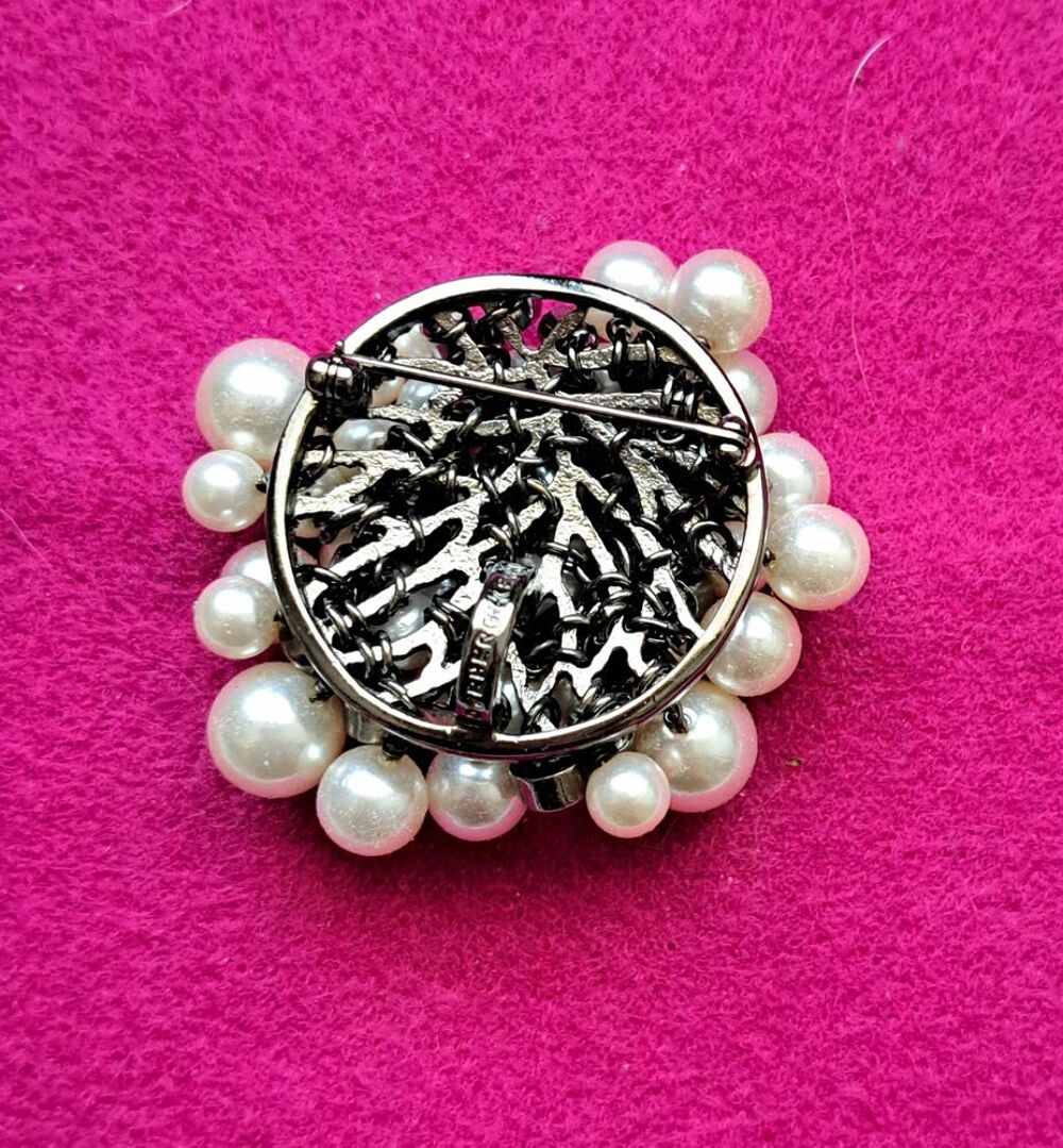 Broche fantaisie Bijoux et montres