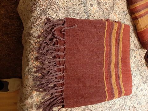 couverture 1 30x1.40+ 5 coussins 0.40x0.40 20 Lyon 7 (69)