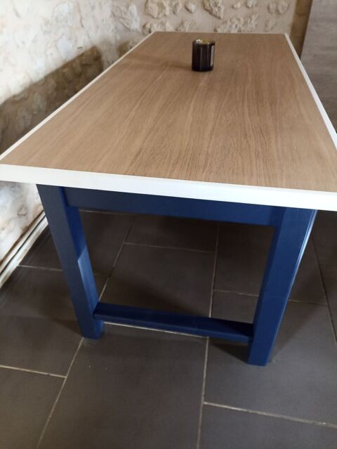 Table de ferme rnove dans notre atelier. 350 Saint-Germain-de-la-Coudre (61)