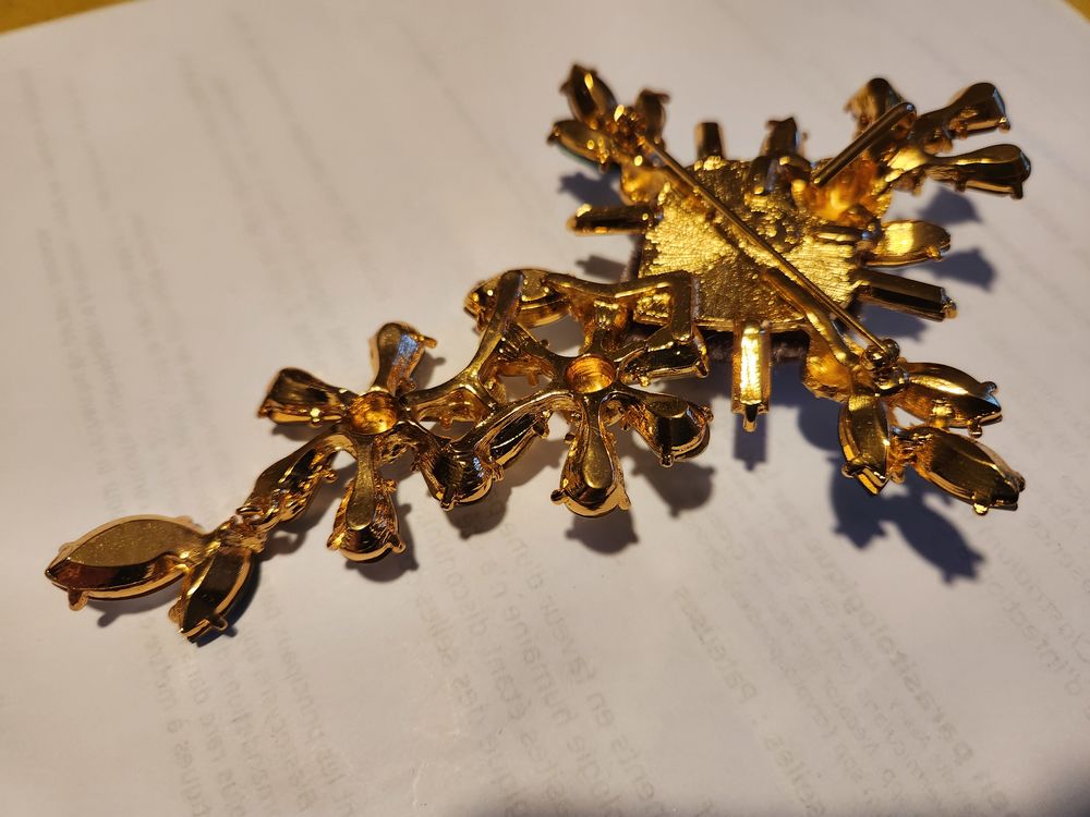 Broche Croix LACROIX GM Strass Crystal Multicolore C?ur Bijoux et montres