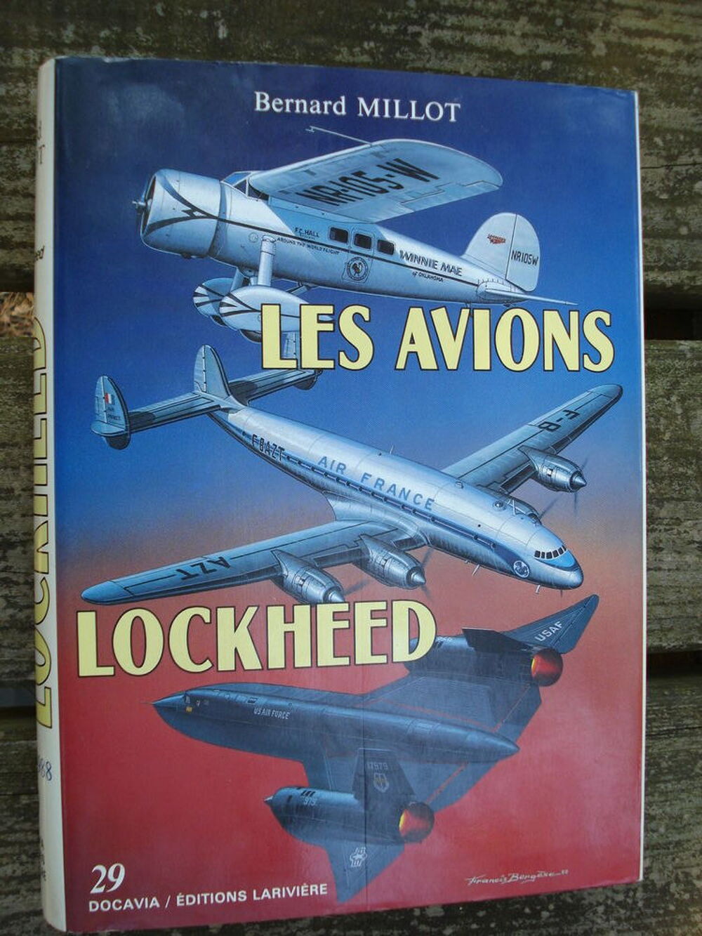 LES AVIONS LOCKHEED - DOCAVIA N&deg;29 Livres et BD