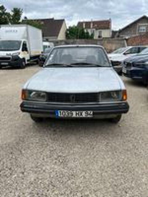 305 SRD 1984 occasion 94200 Ivry-sur-Seine