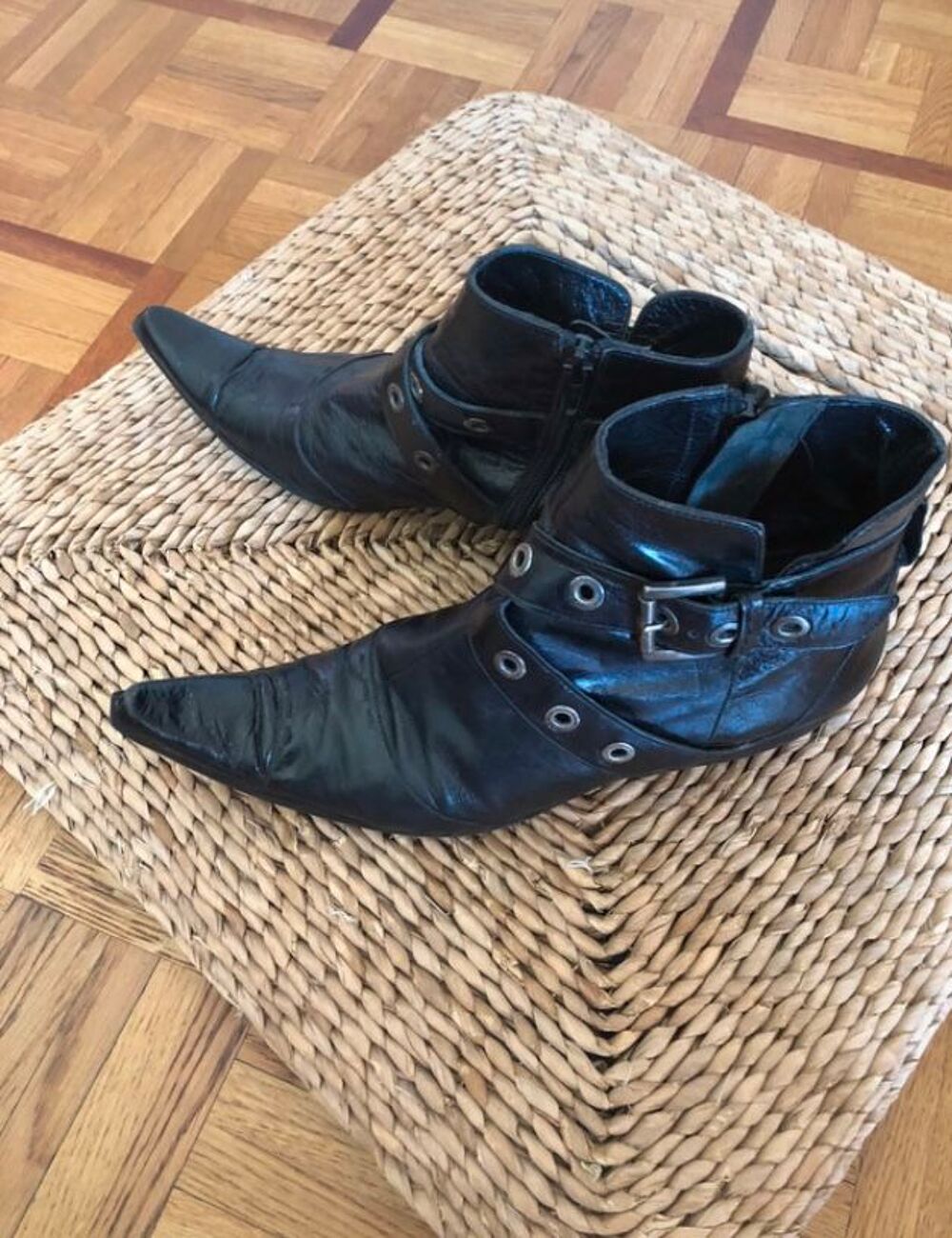 Bottines Femme noires
Chaussures
