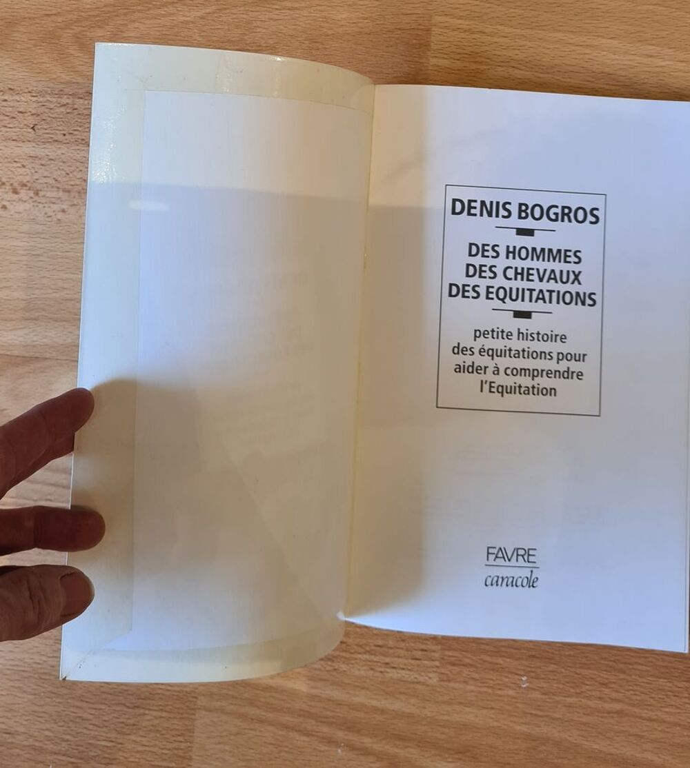 "Des hommes, des chevaux, des &eacute;quitations" par Denis Bogros Livres et BD