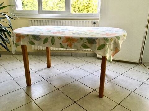 Table avec rallonge et 3 chaises en pin Bourg-lès-Valence (26)