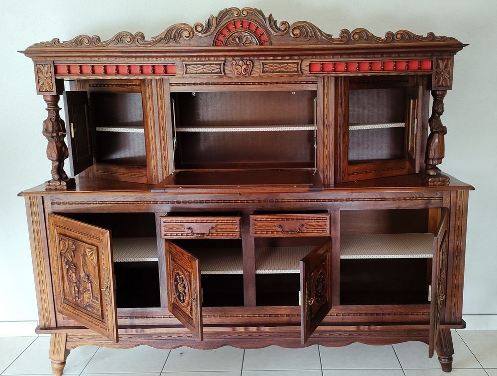 Buffet bois avec table et chaises Meubles