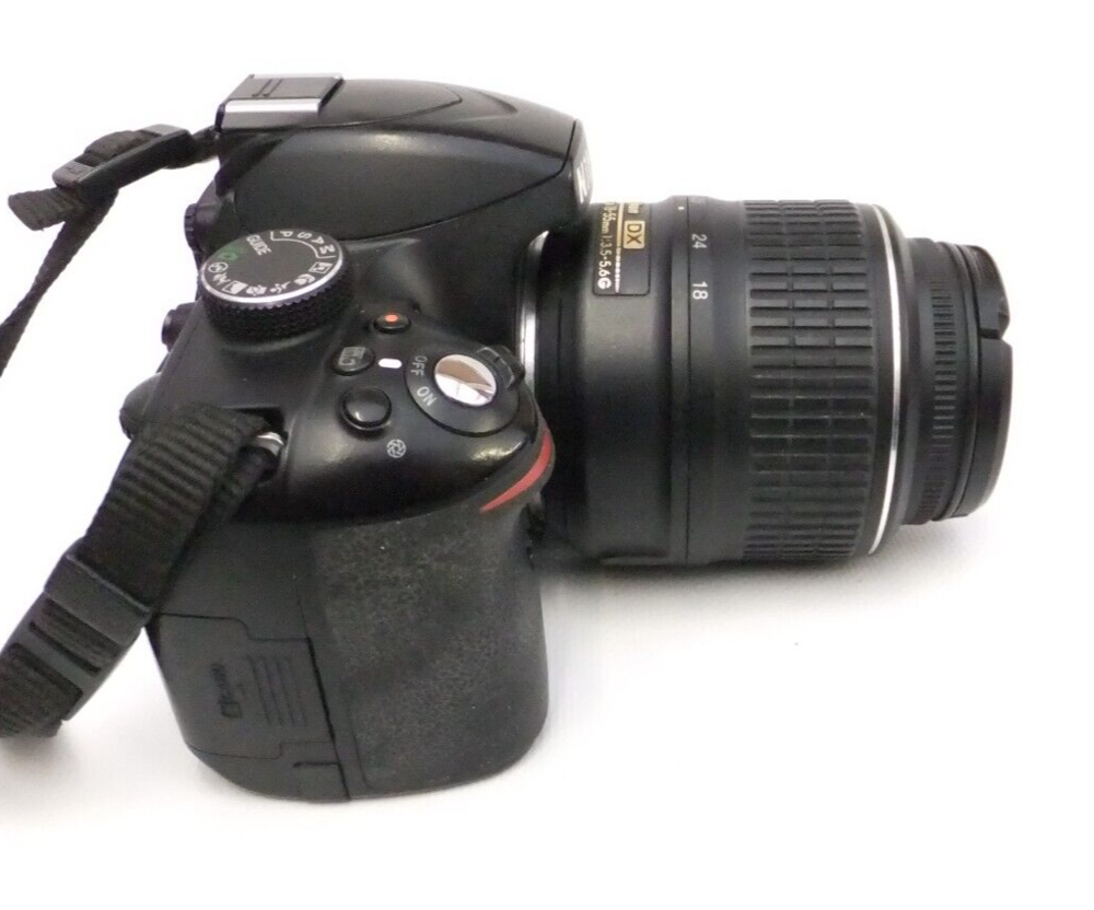 Nikon D3200 Reflex 24.2 Mpix+Objectif Nikon 18-55mm AFS Photos/Video/TV