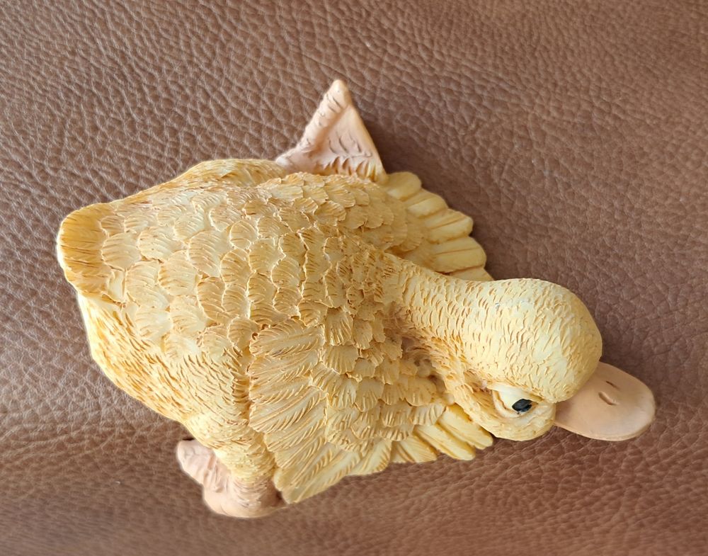 lot de 4 canards humoristiques en r&eacute;sine jaune
d&eacute;taill&eacute;s Décoration