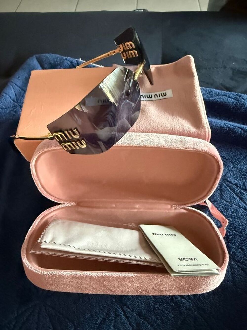 Lunette miu miu tt neuves Bijoux et montres