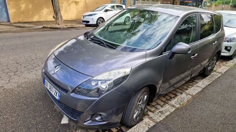 Renault Grand Sc&eacute;nic III dCi 110 FAP eco2 Authentique Energy 7 pl 2012 occasion Lyon 69008