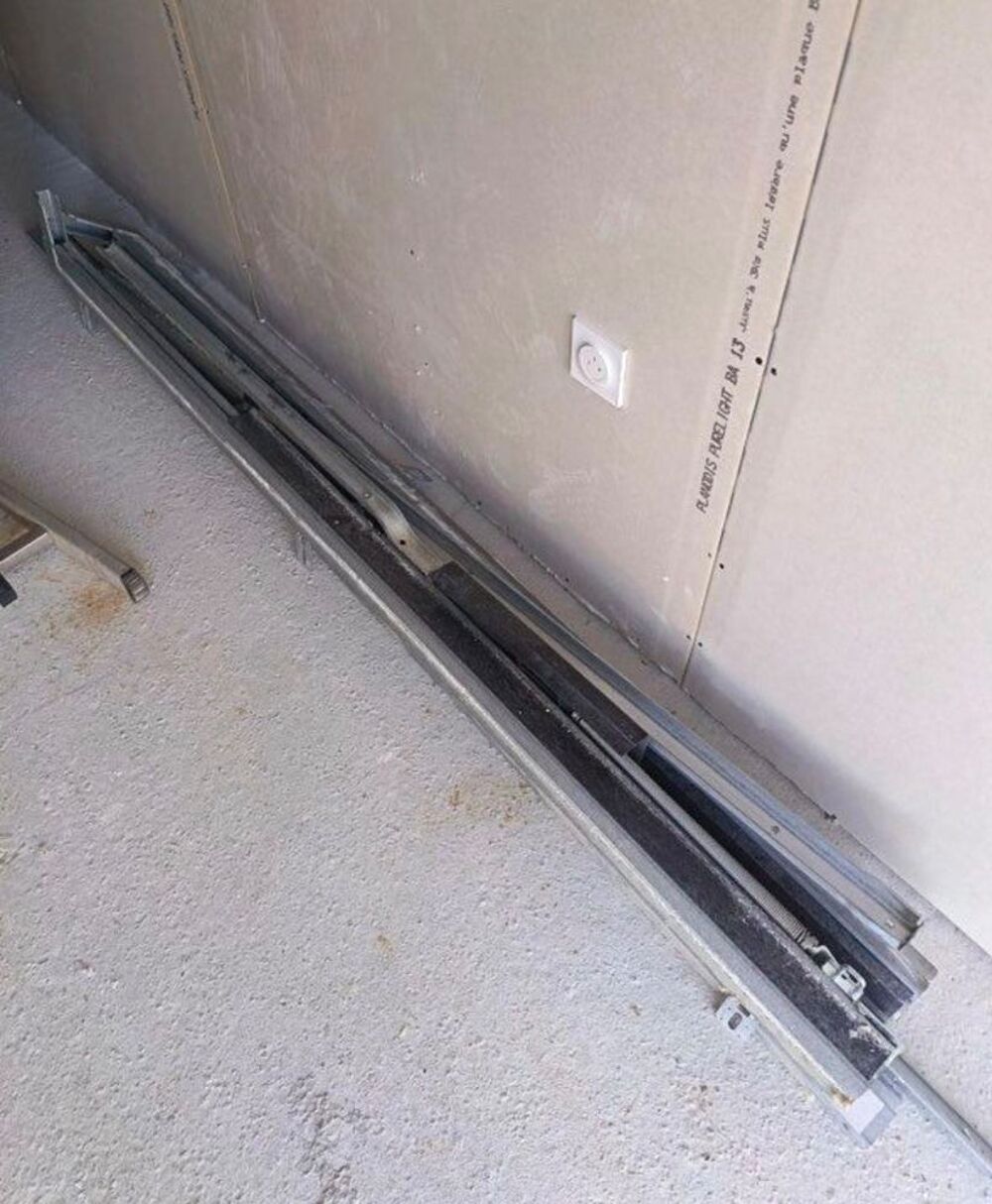 Porte garage manuelle anthracite neuve + rails Bricolage