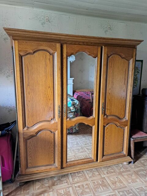 Armoire 3 portes avec miroir 60 Villers-ls-Nancy (54)