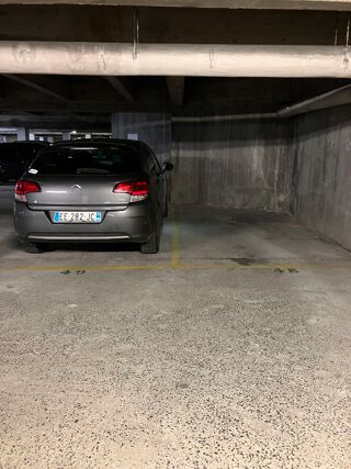  Parking / Garage  vendre 11 m