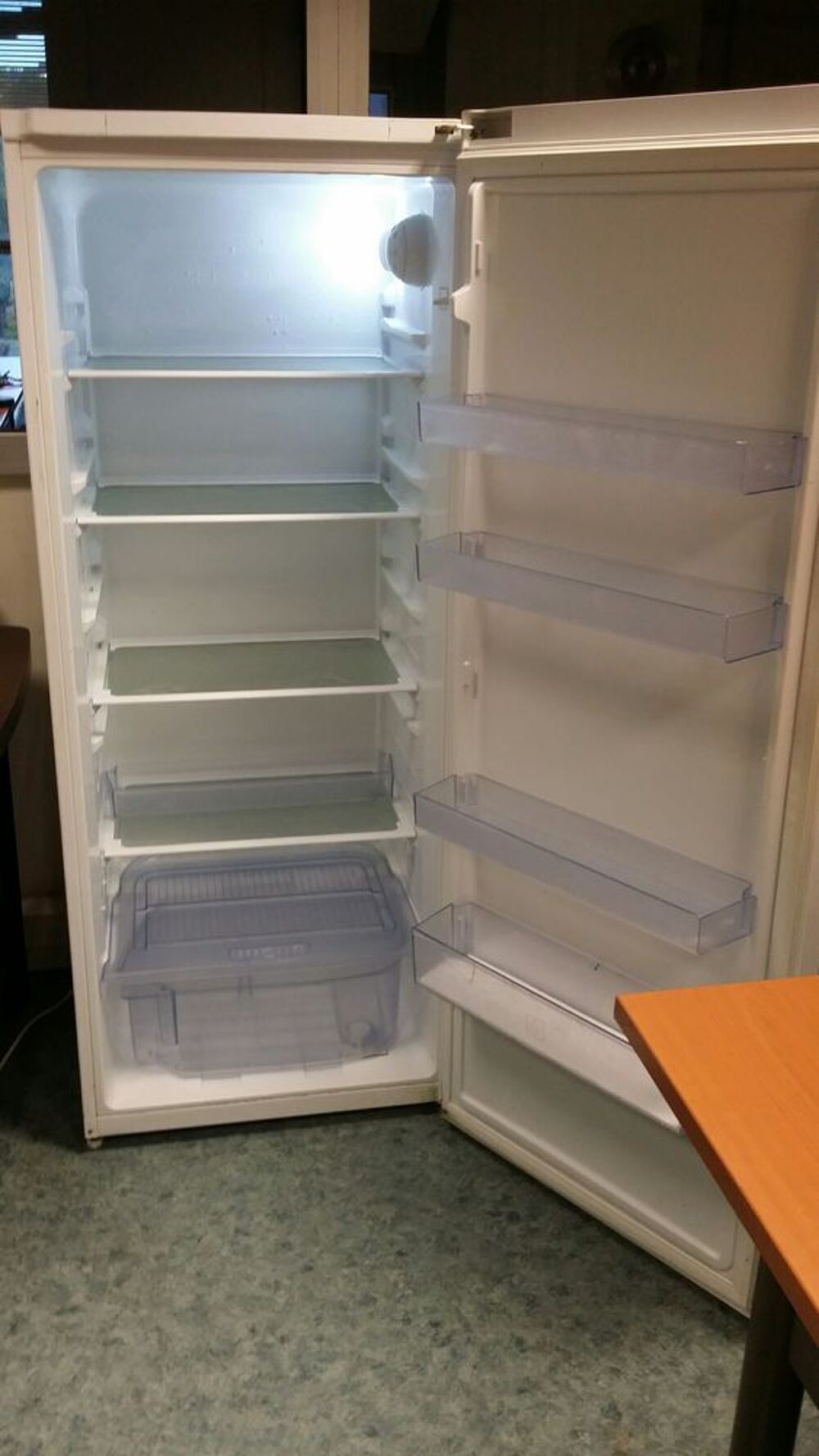 r&eacute;frig&eacute;rateur 200 litres de marque BEKO, sur Nice Electroménager