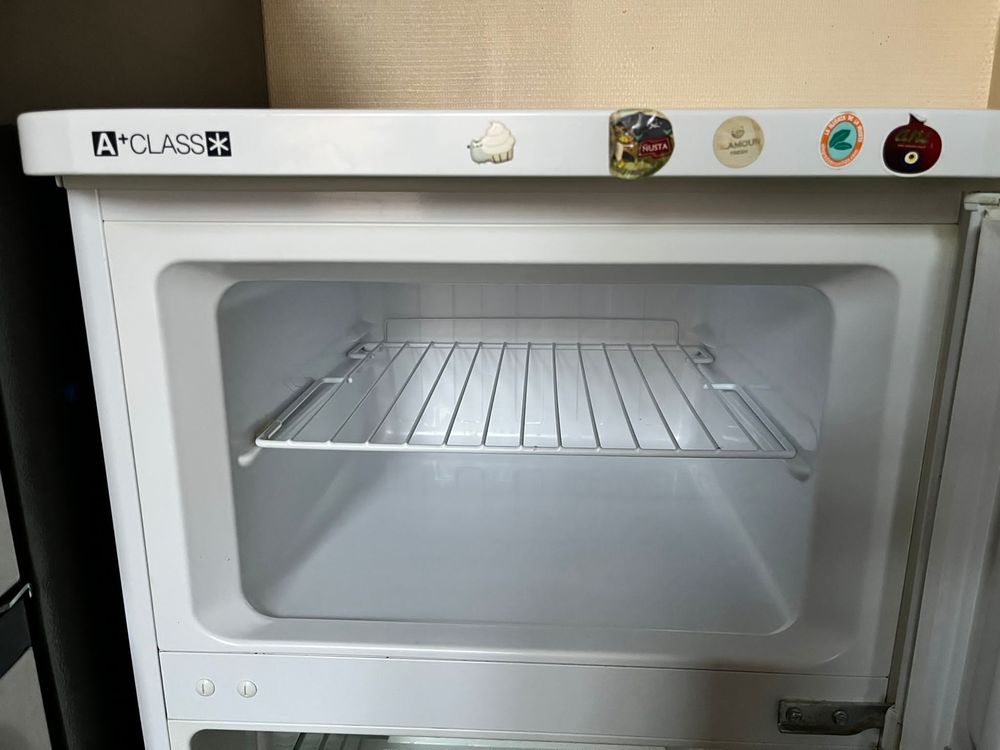 R&eacute;frig&eacute;rateur Indesit RAA29 Electroménager
