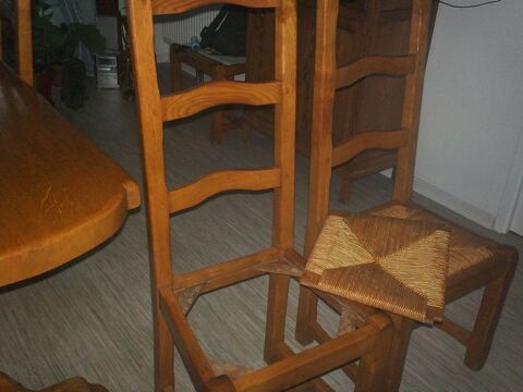 chaises  0 Saint-Amand-les-Eaux (59)