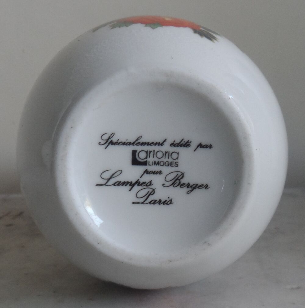 Lampe Berger en porcelaine ? Diffuseur de parfum &agrave; catalyse Décoration