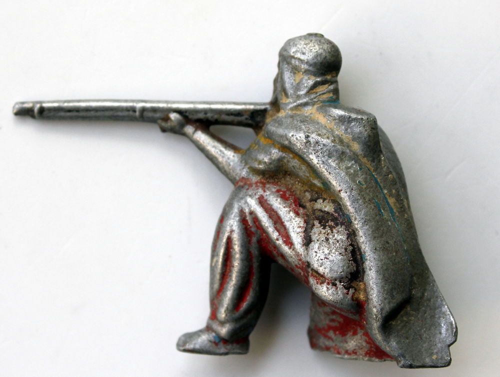 Figurine alu Arabe avec fusil Jeux / jouets