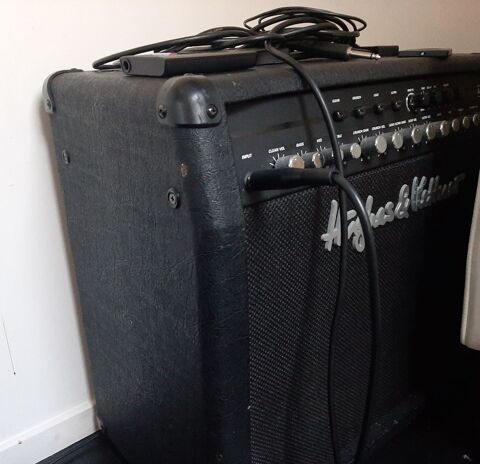 Ampli Hugues and Kettner Attax 100 220 Dours (65)