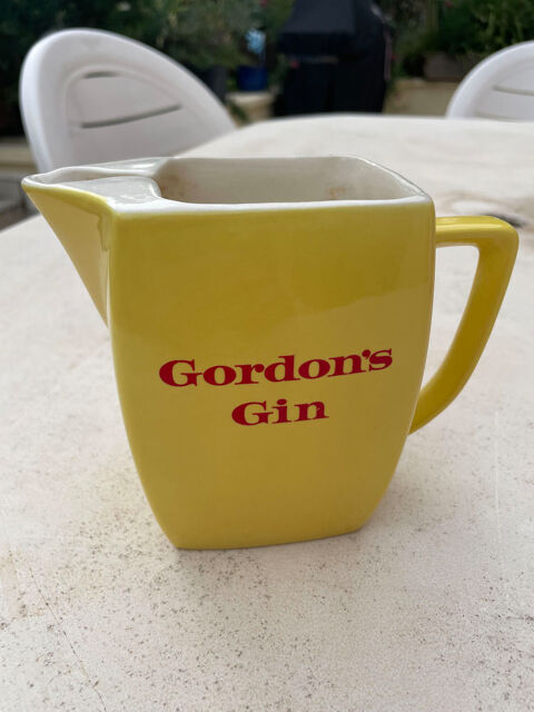 Cruche GORDON'S GIN Superbe, jaune 85 Vigneux-sur-Seine (91)