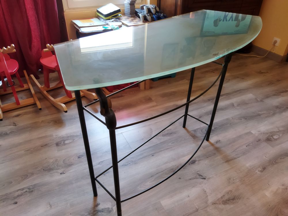 TABLE EN FER FORGE 30€ Meubles
