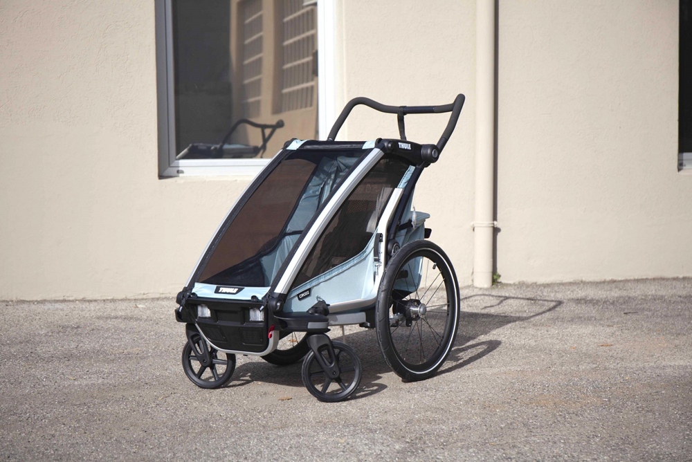 Remorque v&eacute;lo THULE CHARIOT CROSS pour 1 enfant. Vélos