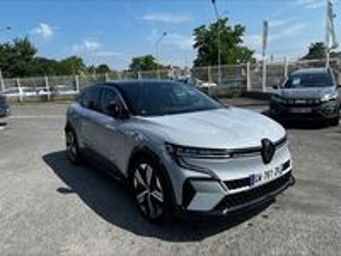 M&eacute;gane Megane E-Tech 220 ch autonomie confort AC22 Iconic 2024 occasion 95220 Pierrelaye
