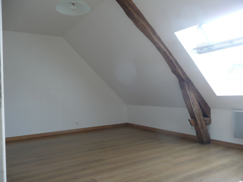 Location Maison SUD CHEROY-89690 ET EGREVILLE-77620, dans le Loiret Bazoches-sur-le-betz