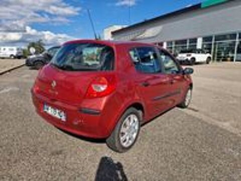 Clio III Clio 1.4 16V 100 Confort Expression 2006 occasion 69320 Feyzin