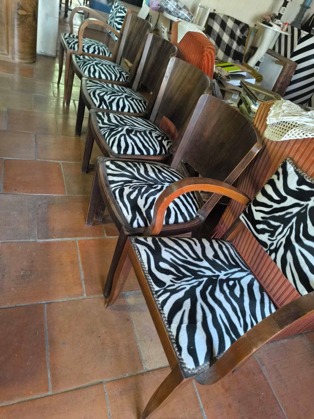 vide maison et magasin d'antiquit&eacute;s brocante Meubles