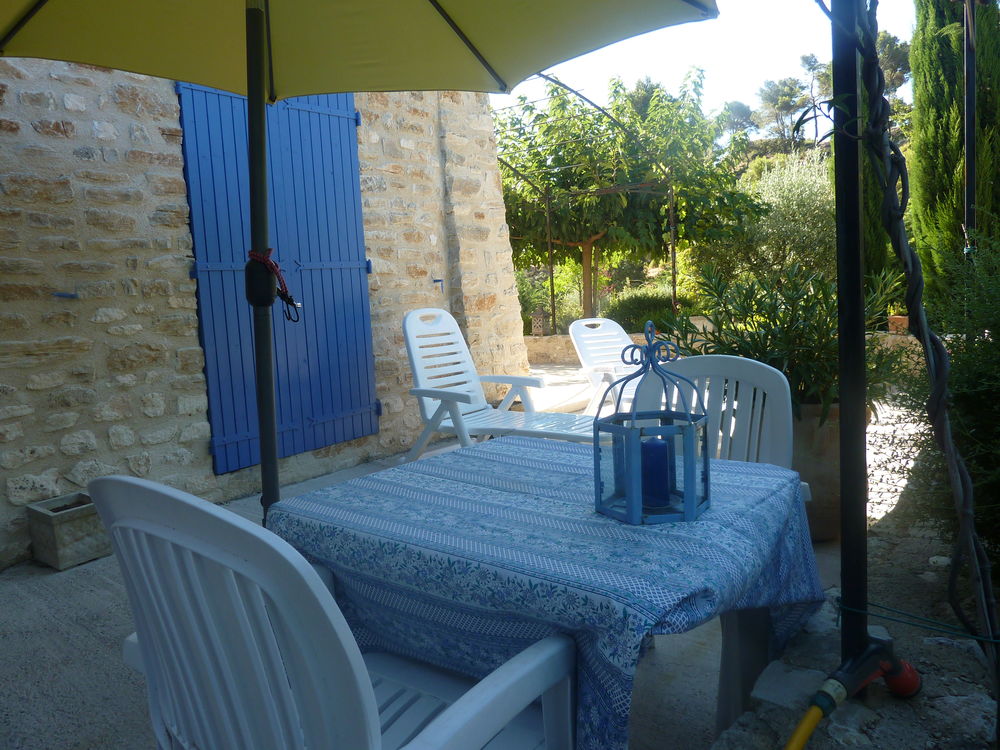 Location Maison LUBERON - T1 MEUBLE - TOUT CONFORT -TERRASSE - CALME-SOLEIL Lourmarin