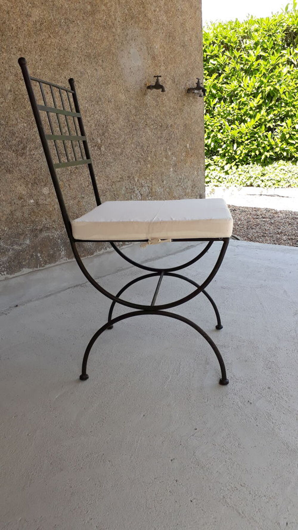 Lot de 2 Chaises Fer Forg&eacute; avec Cousins Neufs Jardin
